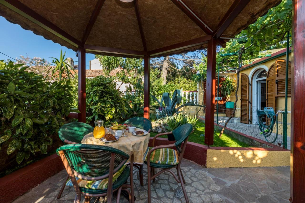 Apartman Maya Mali Lošinj Eksteriør bilde